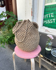 Beige Coast Bag på skammel