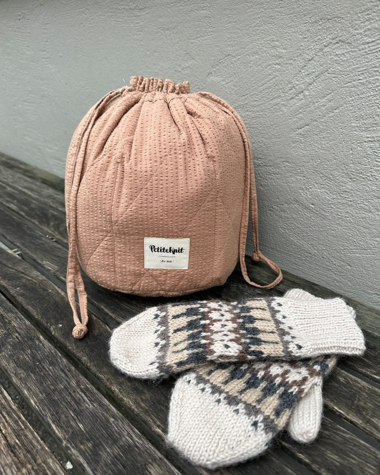 Get Your Knit Together Bag - Praline Seersucker - Forhandlere