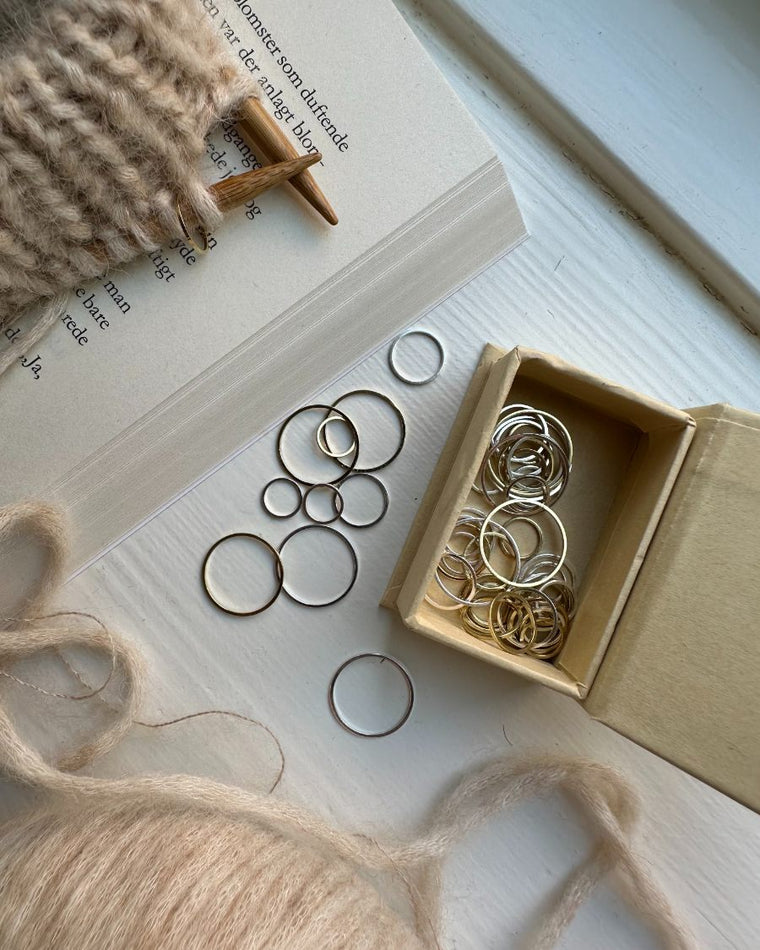 Round stitch markers