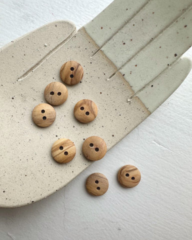 Wooden buttons Ø12 mm - 8 pcs