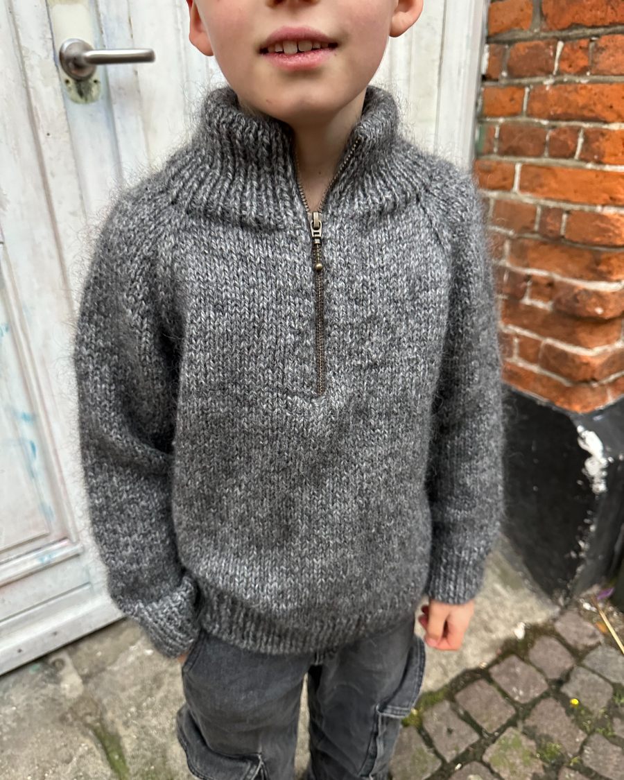 Zipper Sweater by Petite Knit - Hard Copy Pattern – Knit and Living