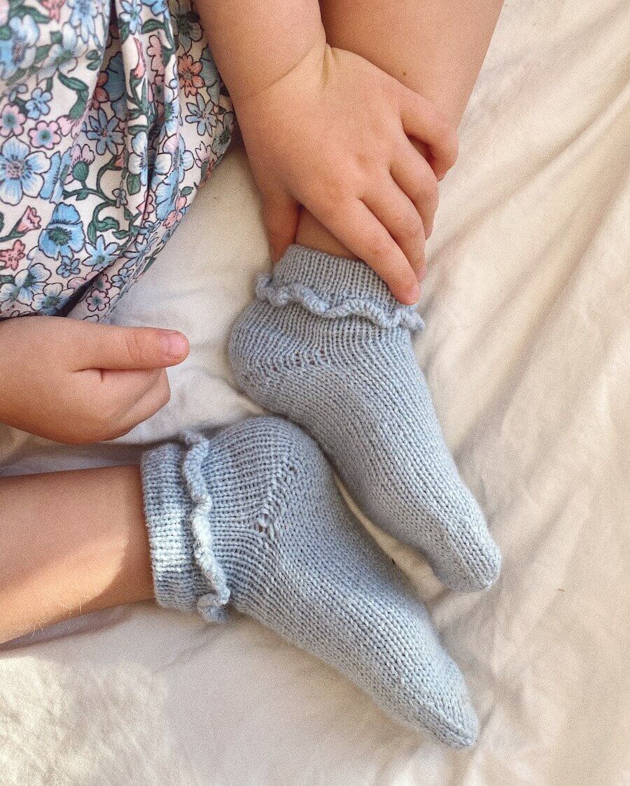 Ruffle Socks Junior – PetiteKnit